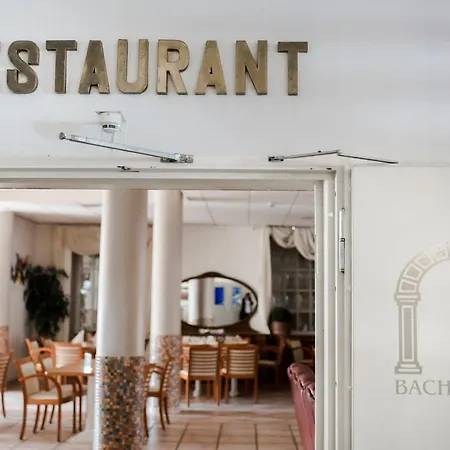 Hotel Bach 3*
