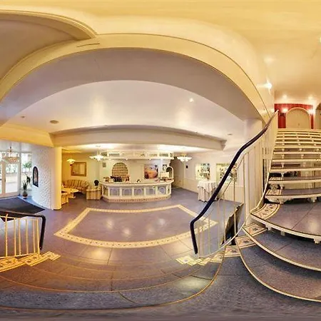 Hotel Bach 3*